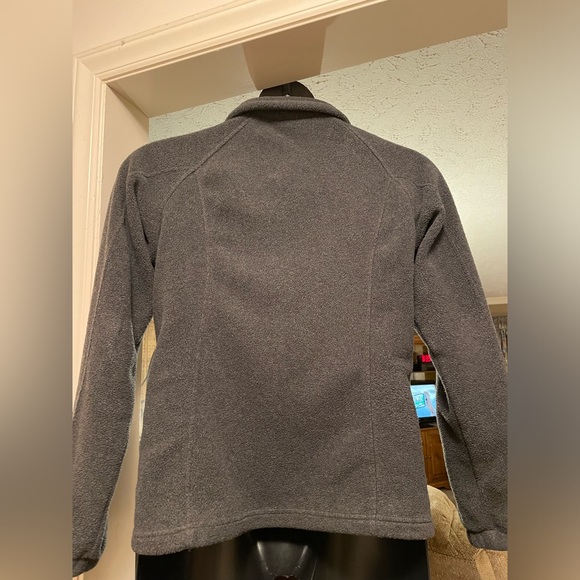 Columbia Zip Front Jacket - Like New - Size Medium - Picture 6 of 10